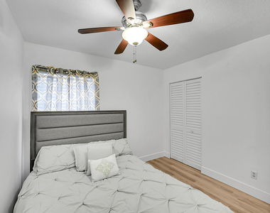 9503 Boca Cove Circle - Photo Thumbnail 19
