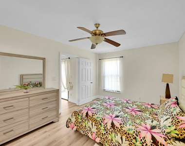 9503 Boca Cove Circle - Photo Thumbnail 15