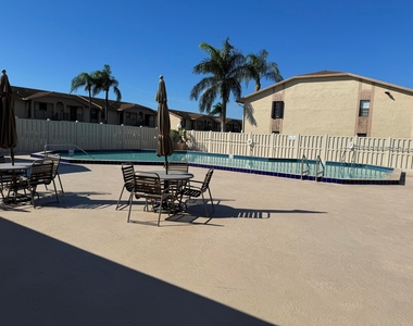 9503 Boca Cove Circle - Photo Thumbnail 3
