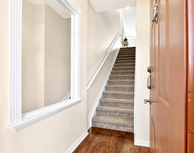 2036 Alta Meadows Lane - Photo Thumbnail 31