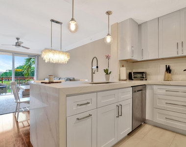 2036 Alta Meadows Lane - Photo Thumbnail 9