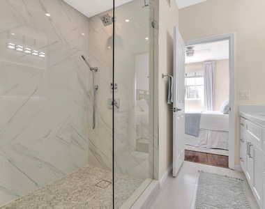 2036 Alta Meadows Lane - Photo Thumbnail 32
