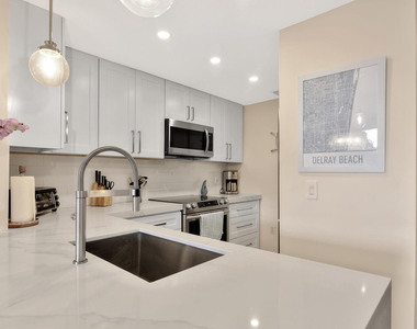 2036 Alta Meadows Lane - Photo Thumbnail 2