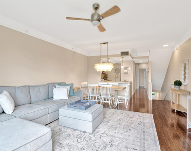 2036 Alta Meadows Lane - Photo Thumbnail 7