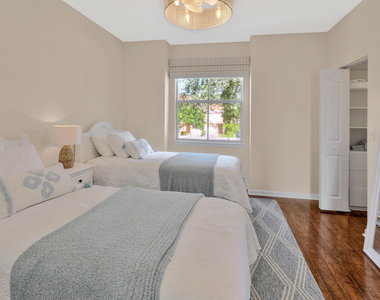 2036 Alta Meadows Lane - Photo Thumbnail 25
