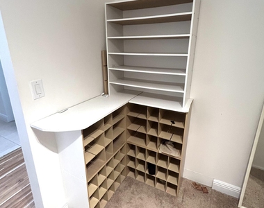 610 Clematis Street - Photo Thumbnail 12