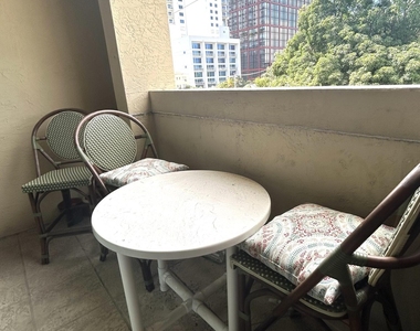 610 Clematis Street - Photo Thumbnail 18