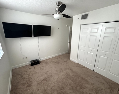 610 Clematis Street - Photo Thumbnail 13
