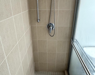 610 Clematis Street - Photo Thumbnail 16