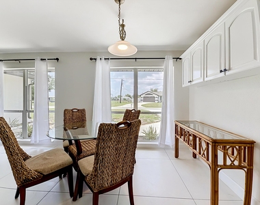3234 Daytona Drive - Photo Thumbnail 6
