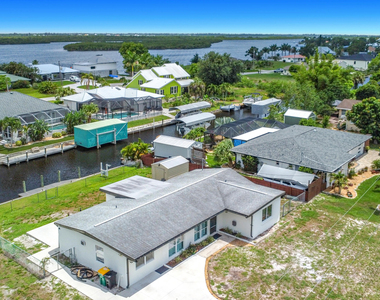 3234 Daytona Drive - Photo Thumbnail 22