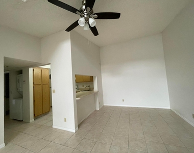 207 Foxtail Drive - Photo Thumbnail 5