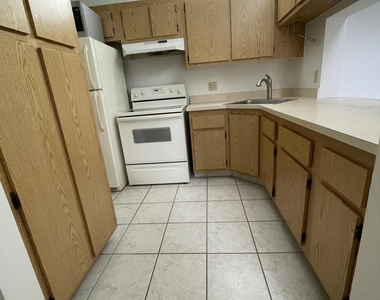 207 Foxtail Drive - Photo Thumbnail 6