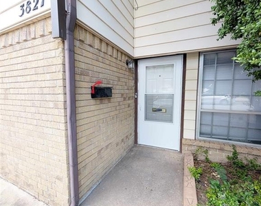 3827 N Harvard Avenue - Photo Thumbnail 12