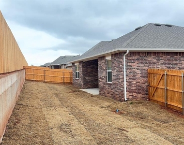 12405 Armstrong Drive - Photo Thumbnail 11