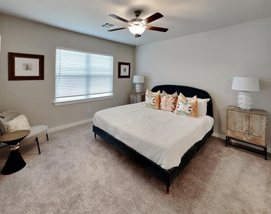 12405 Armstrong Drive - Photo Thumbnail 8