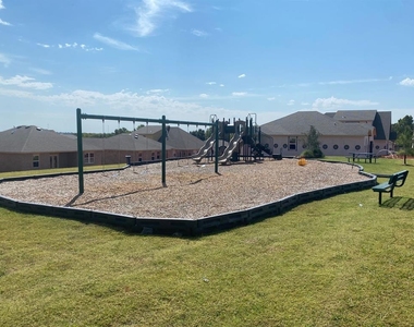 12405 Armstrong Drive - Photo Thumbnail 17