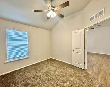 9612 Sw 23rd Street - Photo Thumbnail 12