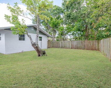 917 Se Nassau Avenue - Photo Thumbnail 16