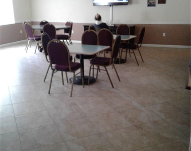 1030 Country Club Drive - Photo Thumbnail 19