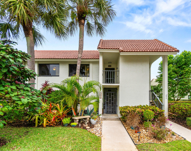 5687 Fairway Park Drive - Photo Thumbnail 32