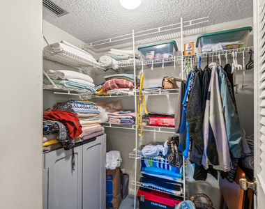 5687 Fairway Park Drive - Photo Thumbnail 24