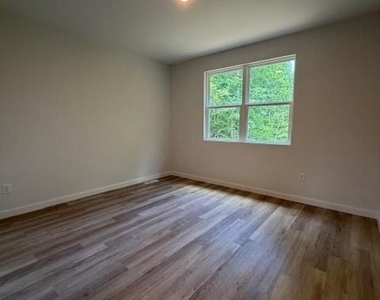1141 12th Street Drive Sw - Photo Thumbnail 1