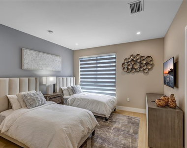 811 Sw 10th Terrace - Photo Thumbnail 34