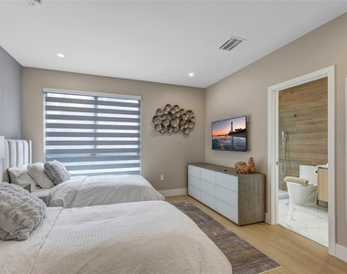 811 Sw 10th Terrace - Photo Thumbnail 33