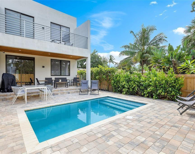 811 Sw 10th Terrace - Photo Thumbnail 17