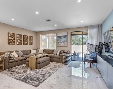 811 Sw 10th Terrace - Photo Thumbnail 13