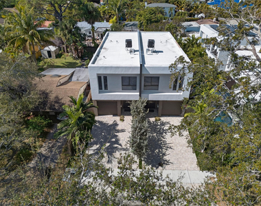 811 Sw 10th Terrace - Photo Thumbnail 40