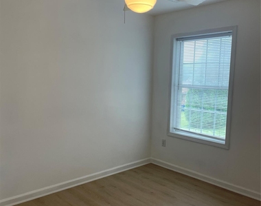 100 Gibson Park Drive - Photo Thumbnail 17