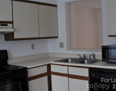 9626-c Vinca Circle - Photo Thumbnail 4