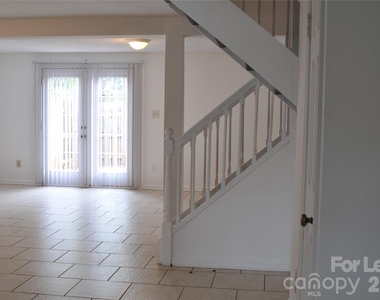 9626-c Vinca Circle - Photo Thumbnail 7