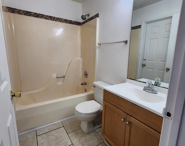 529 Lex Drive - Photo Thumbnail 8