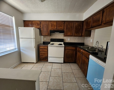 529 Lex Drive - Photo Thumbnail 1