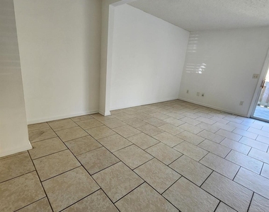 529 Lex Drive - Photo Thumbnail 11