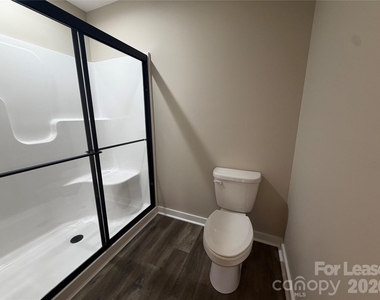 620 W Bell Street - Photo Thumbnail 14