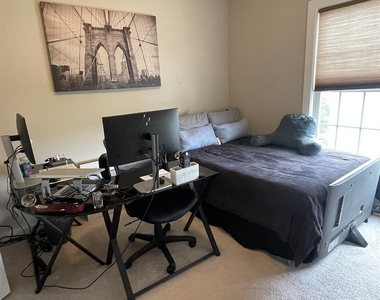 9428 Kings Parade Boulevard - Photo Thumbnail 10