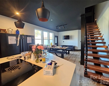 1002 Crawford Road - Photo Thumbnail 8