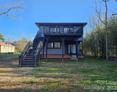 1002 Crawford Road - Photo Thumbnail 13