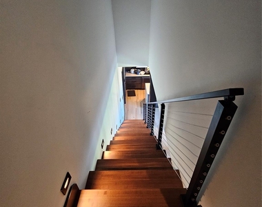1002 Crawford Road - Photo Thumbnail 6