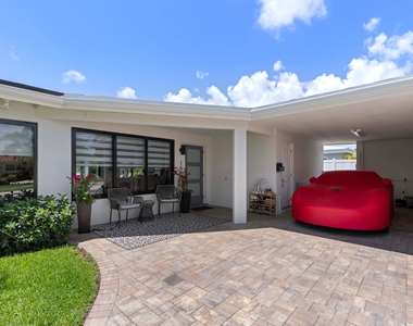 160 Se 12th Court - Photo Thumbnail 1