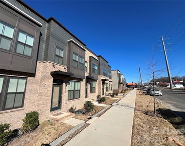 4730 Chastain Avenue - Photo Thumbnail 2