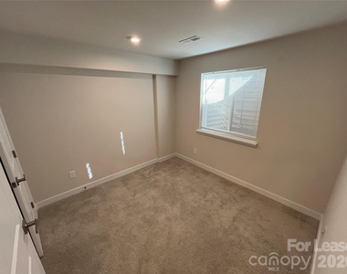 4730 Chastain Avenue - Photo Thumbnail 10