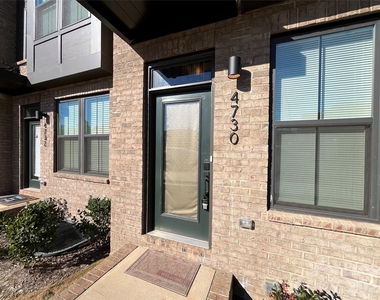 4730 Chastain Avenue - Photo Thumbnail 3