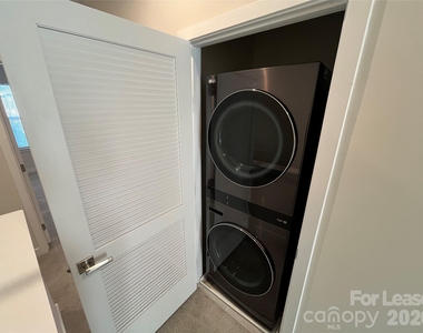 4730 Chastain Avenue - Photo Thumbnail 13