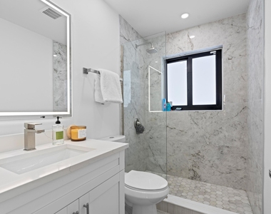 160 Se 12th Court - Photo Thumbnail 19