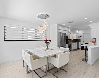 160 Se 12th Court - Photo Thumbnail 22